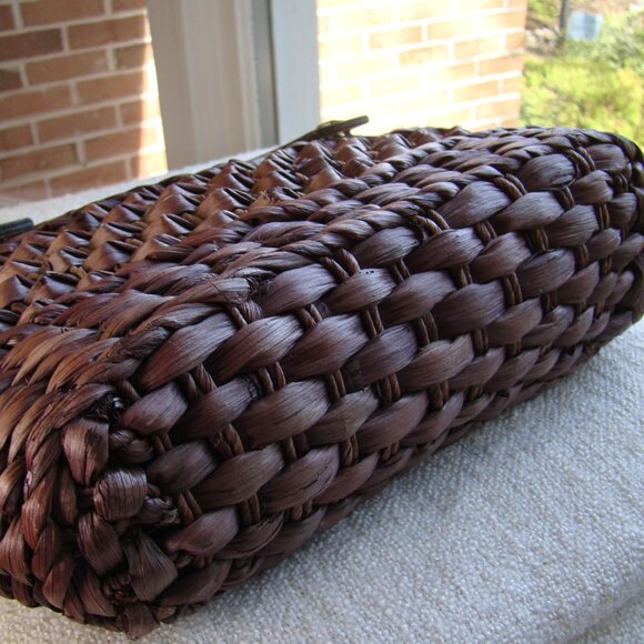 Woven taupe straw wooden handles hand bag summer purse - Picture 3 of 6